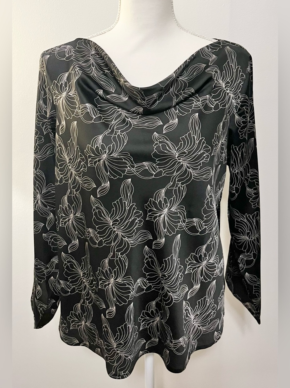 Ann Taylor Factory Draped Neck Black Top Blouse with White Floral Print. Size M